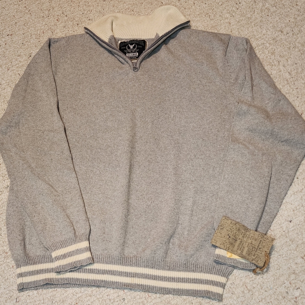 Vintage Company 81 Gray and Cream Men's Sweater